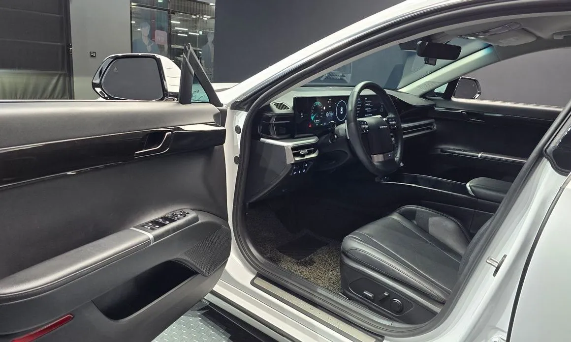 Hyundai Grandeur 2023 из KR, фото 8