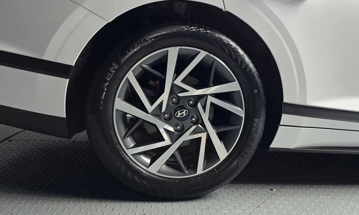 Hyundai Grandeur 2023 из KR, фото 6