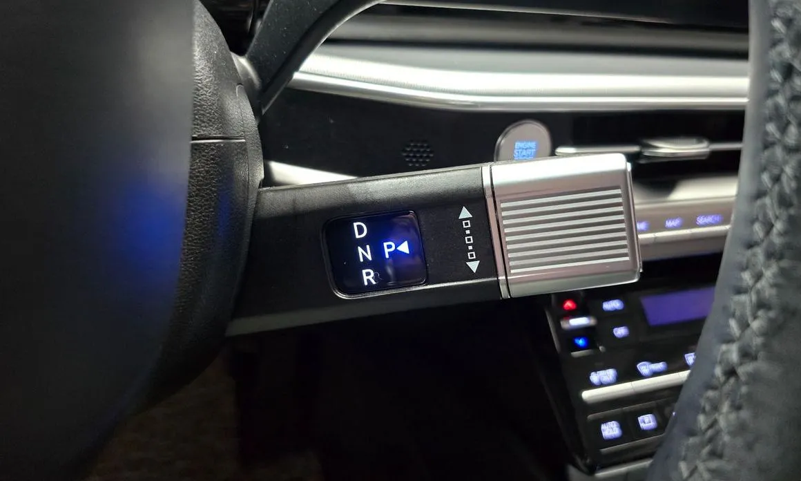 Hyundai Grandeur 2023 из KR, фото 4