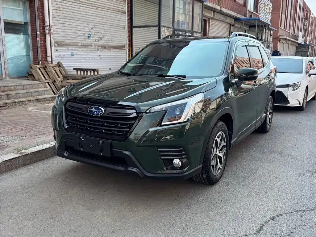 Subaru Forester — фото 1