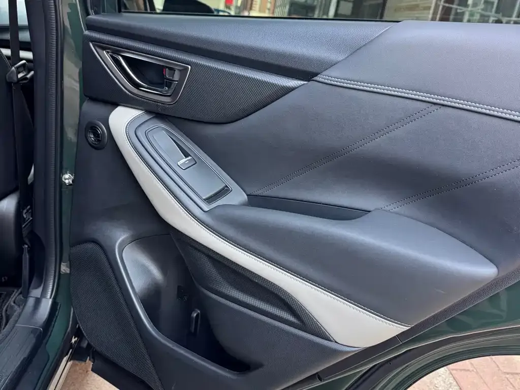 Subaru Forester — фото 2