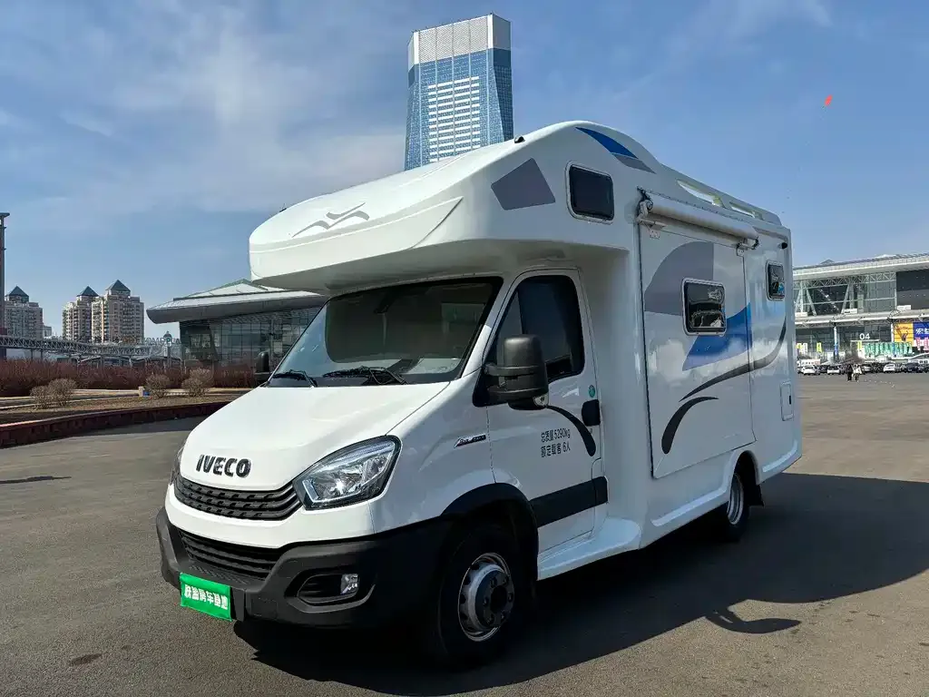 IVECO Ousheng — фото 1