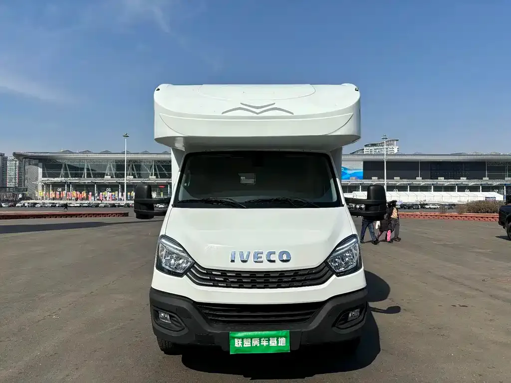 IVECO Ousheng — фото 8