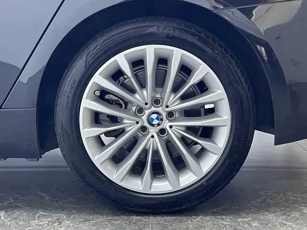 BMW 5 Series New Energy — фото 7