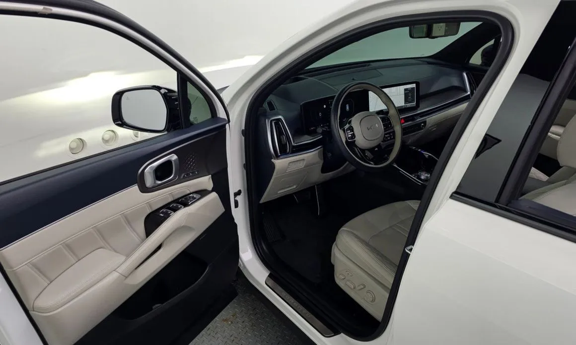 Kia Sorento — фото 7