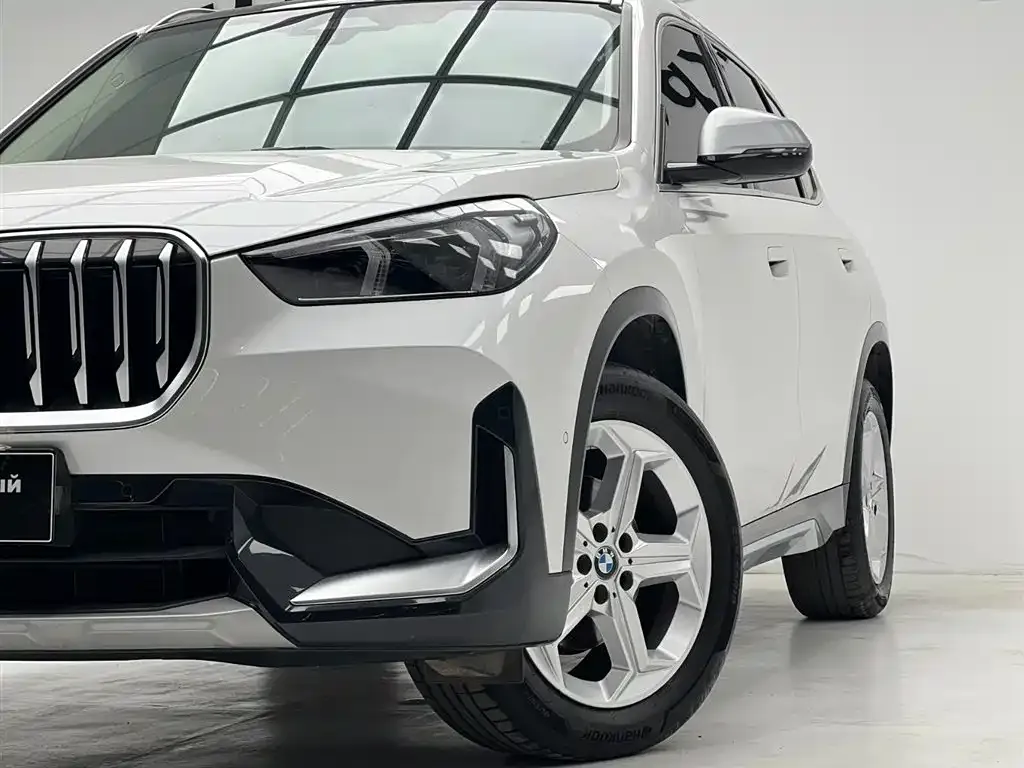 BMW X1 — фото 7