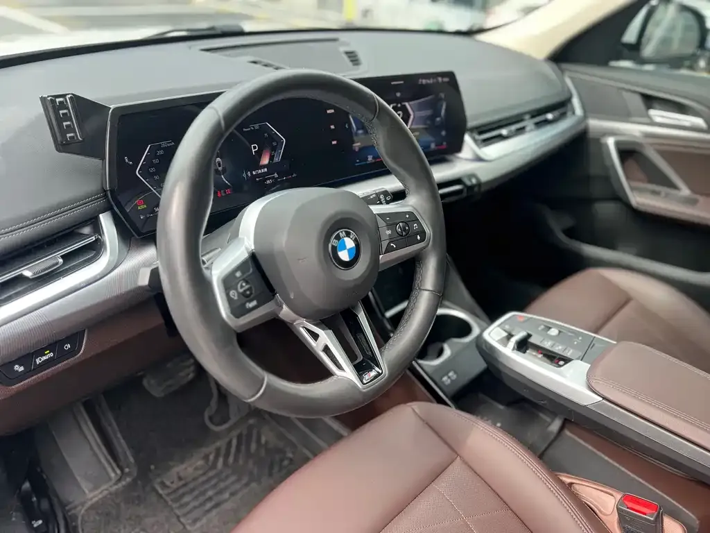 BMW X1 — фото 2