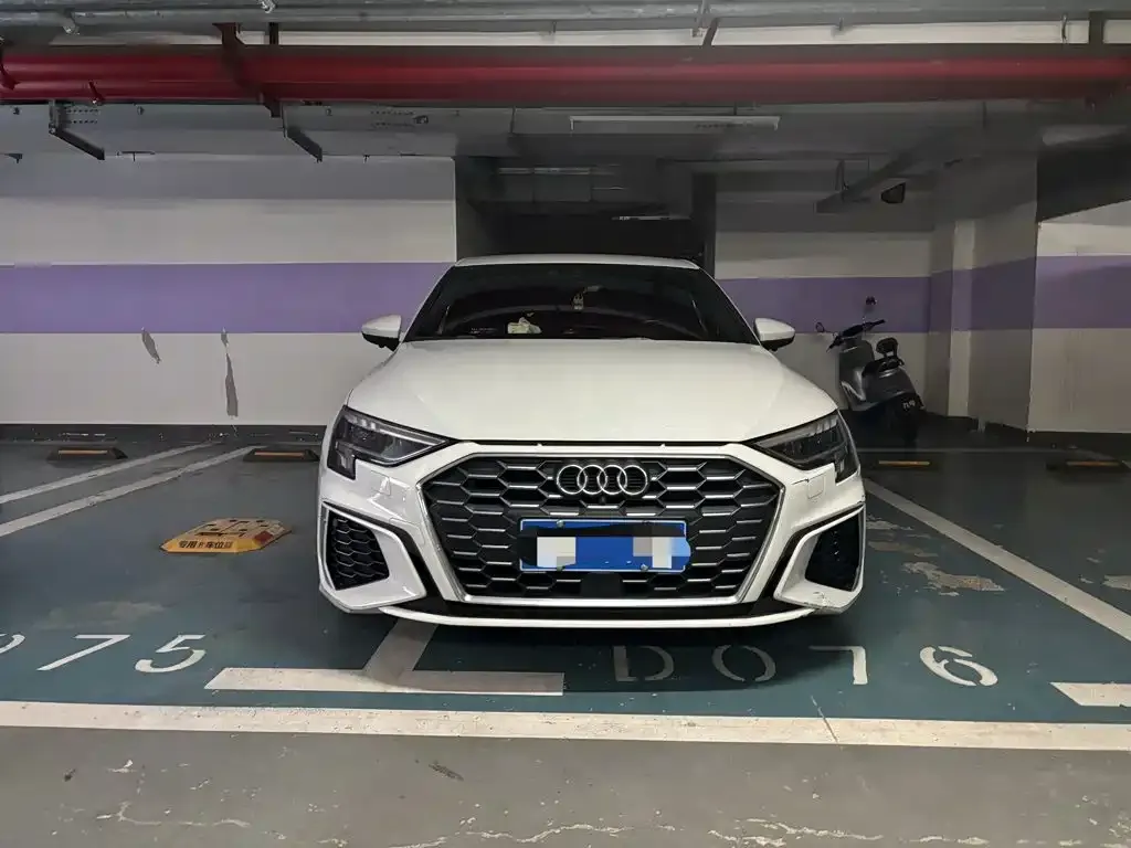 Audi A3 — фото 1
