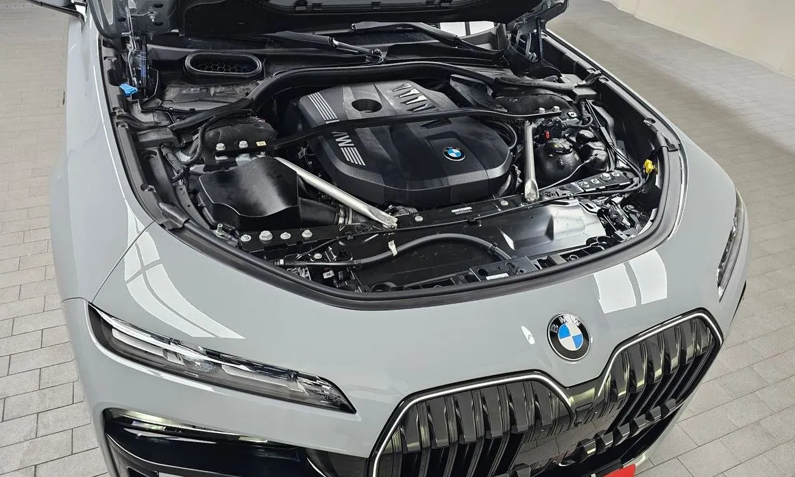 BMW 7-Series 2025 из KR, фото 8