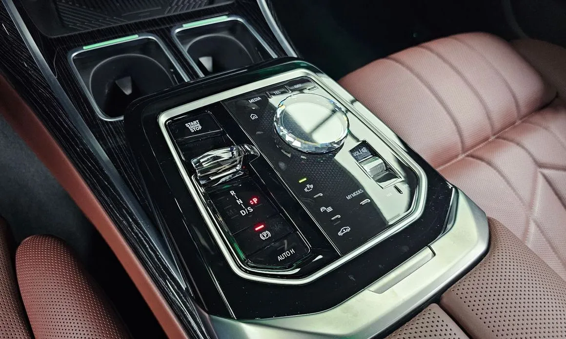 BMW 7-Series 2025 из KR, фото 10