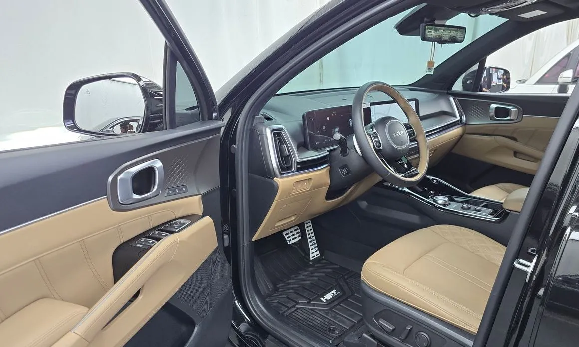 Kia Sorento — фото 8
