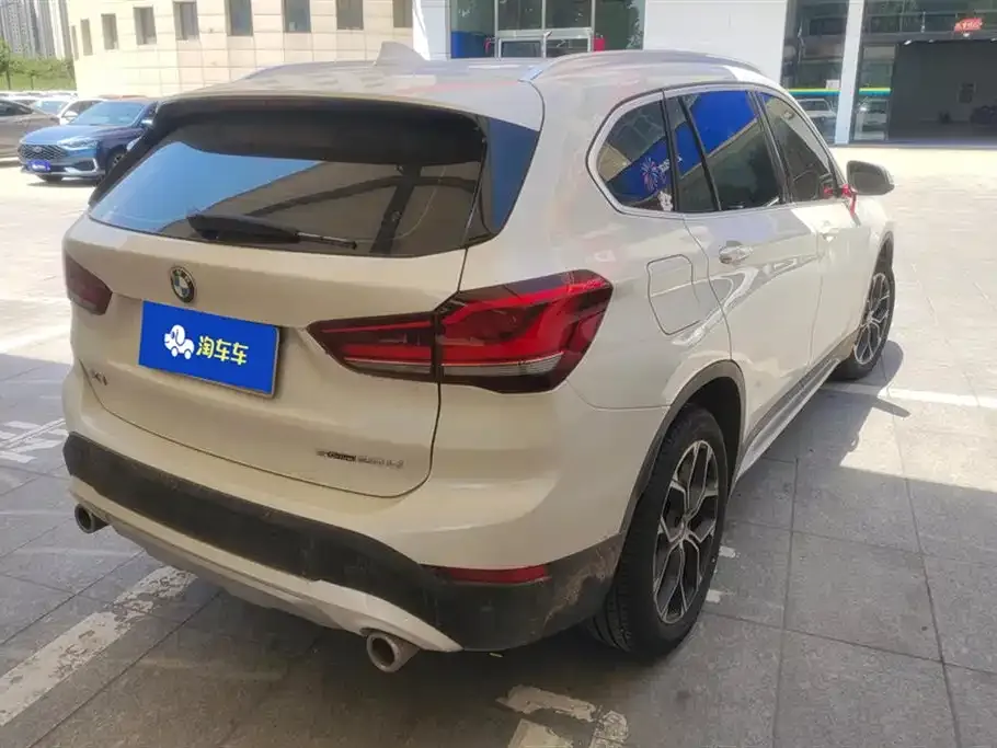 BMW X1 — фото 2