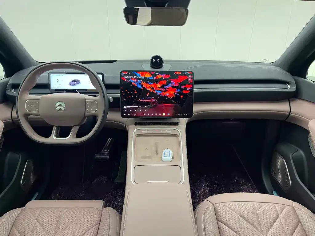 NIO EC6 — фото 10