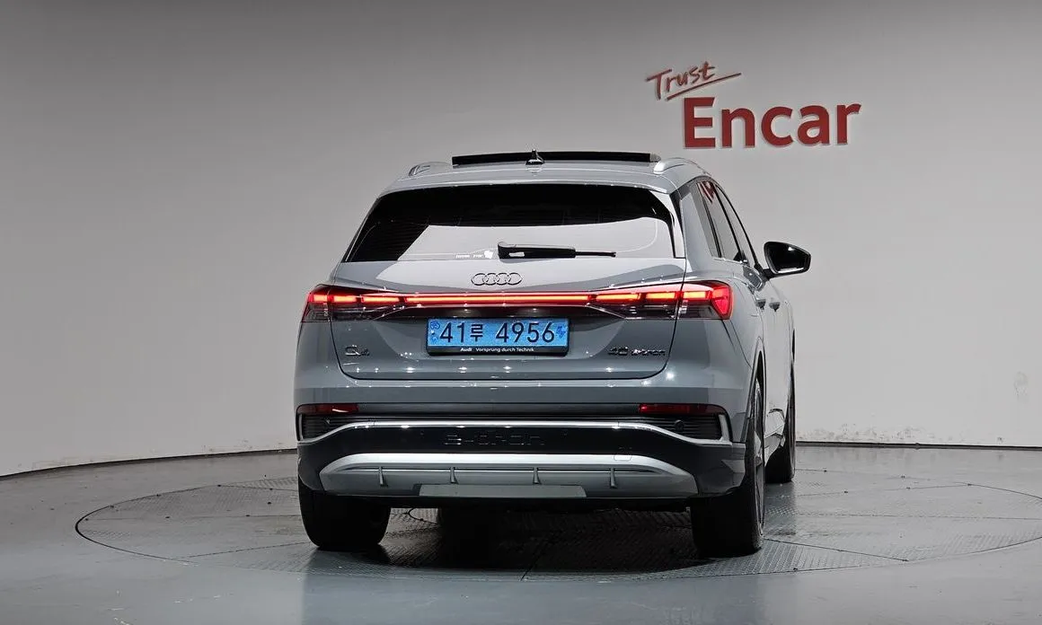 Audi Q4 e-tron 2023 из KR, фото 2
