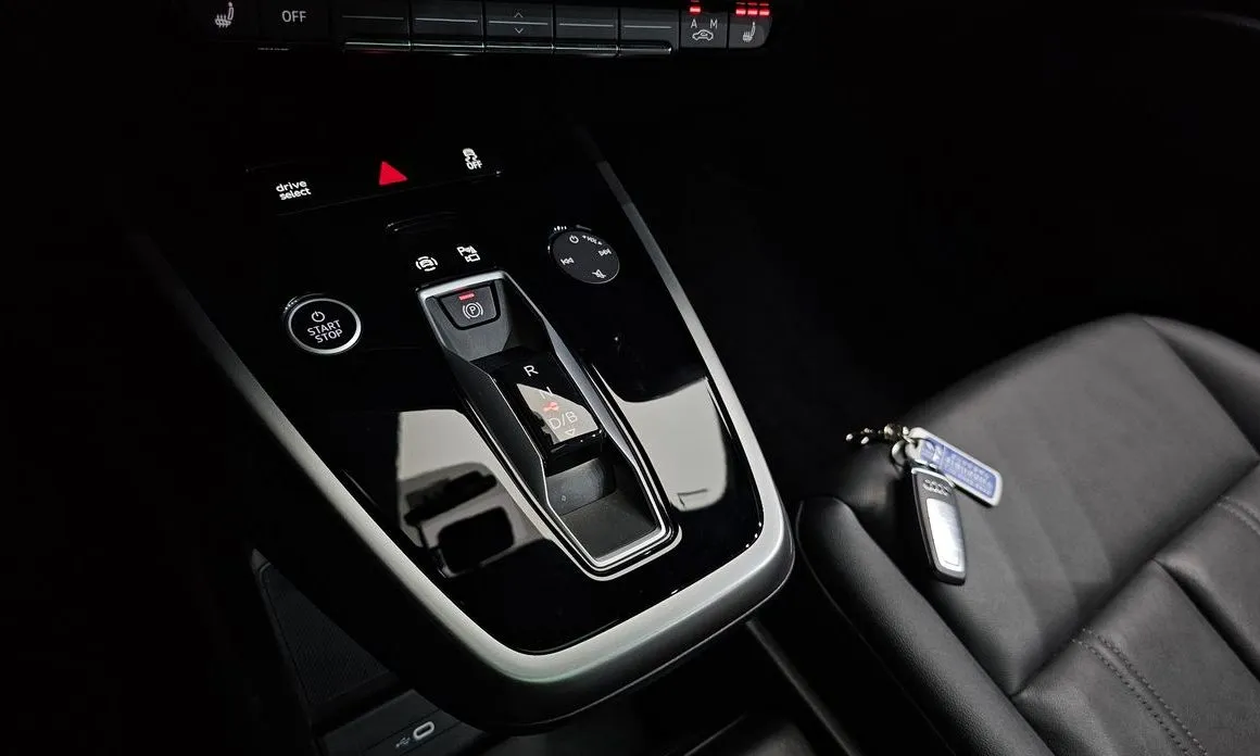 Audi Q4 e-tron 2023 из KR, фото 5