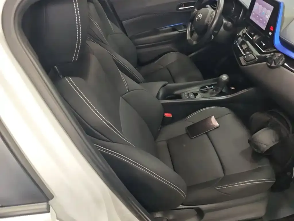 Toyota C-HR 2022 из CN, фото 3