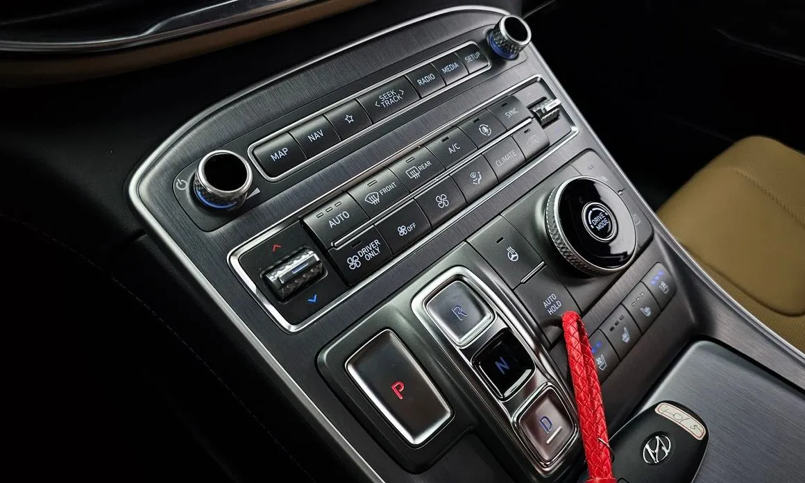Hyundai Santafe — фото 7