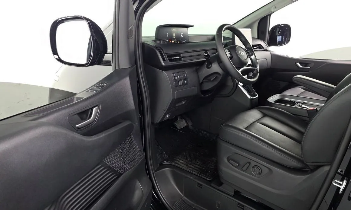 Hyundai Staria — фото 2