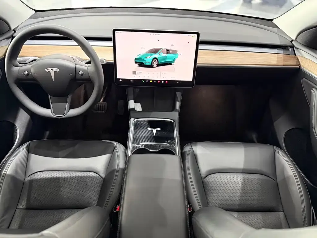 Tesla Model Y — фото 3