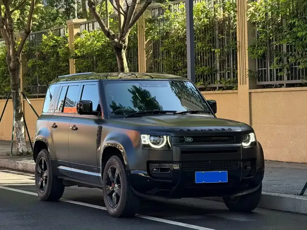 Land Rover Defender — фото 6