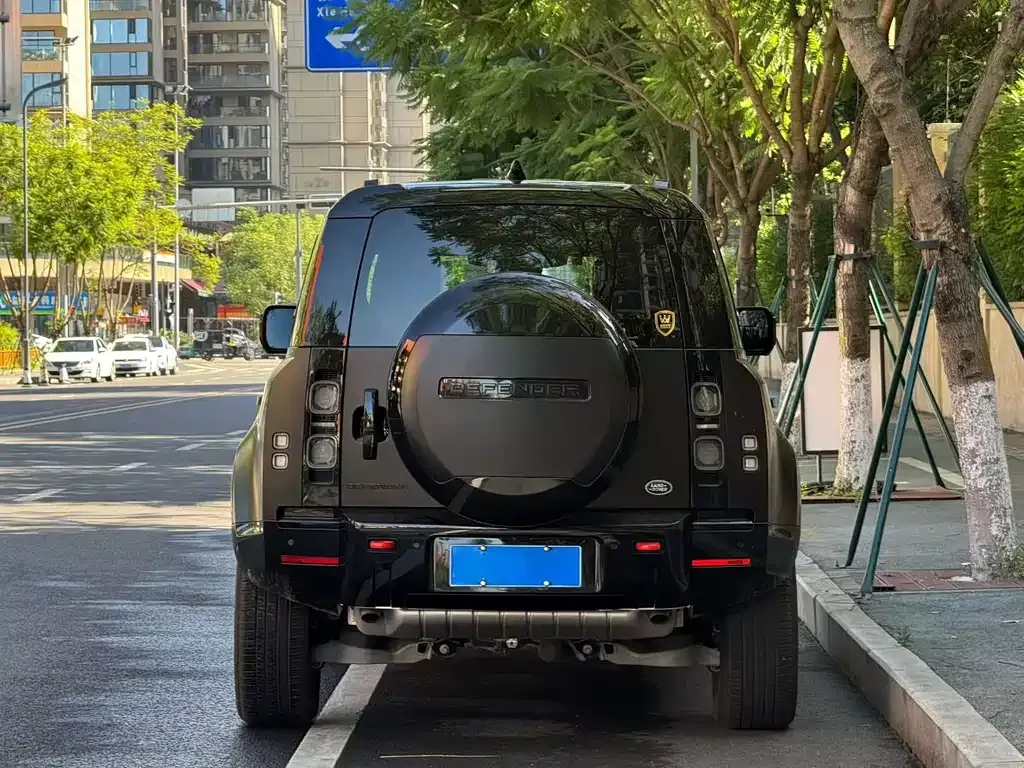 Land Rover Defender — фото 5
