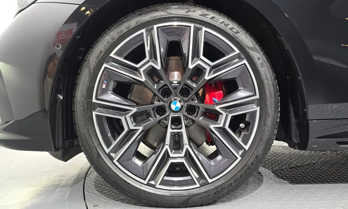 BMW 5-Series 2026 из KR, фото 7