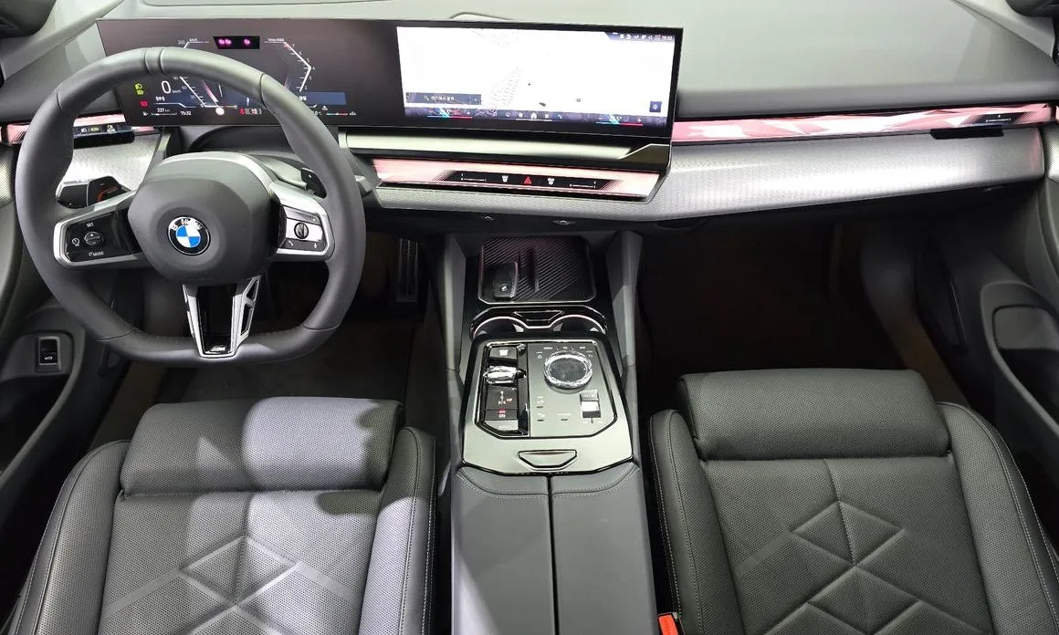 BMW 5-Series 2026 из KR, фото 8