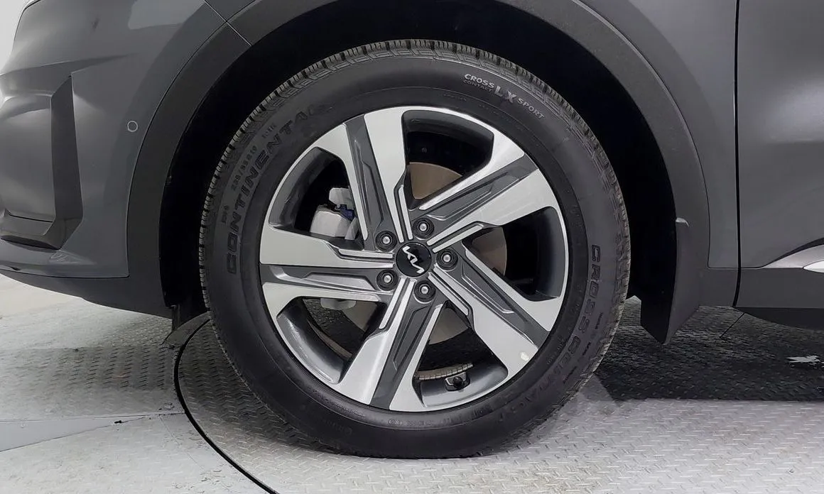 Kia Sorento — фото 10