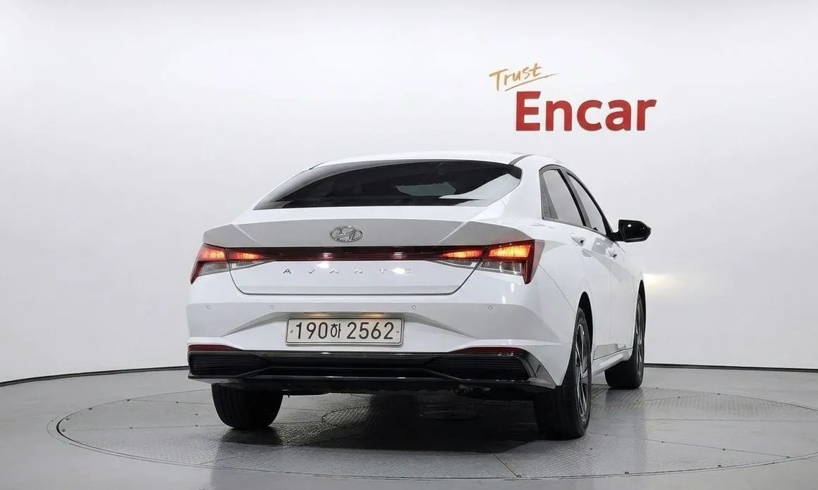 Hyundai AVANTE — фото 2