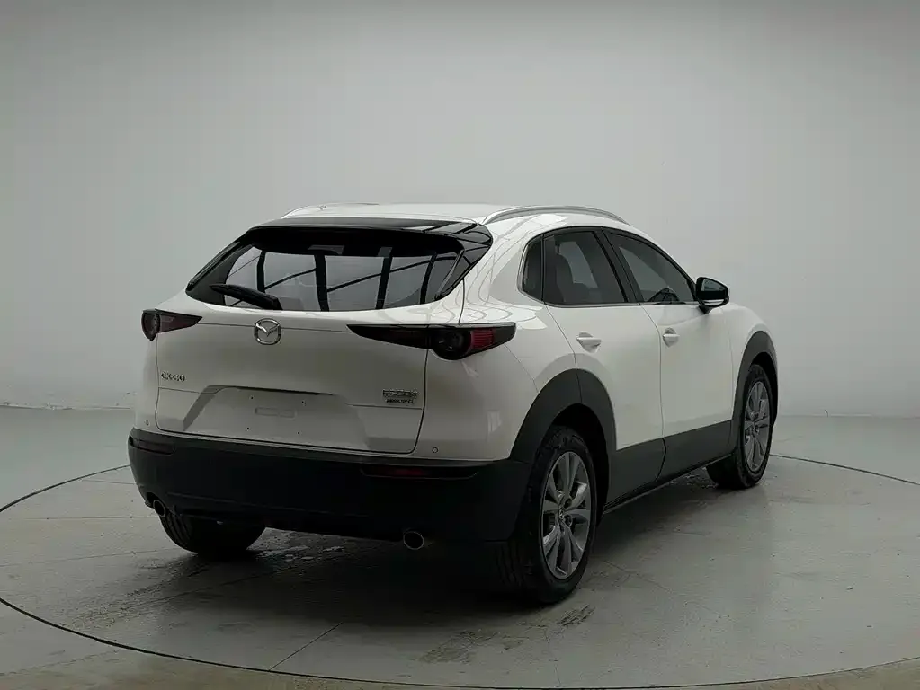 Mazda CX-30 — фото 8