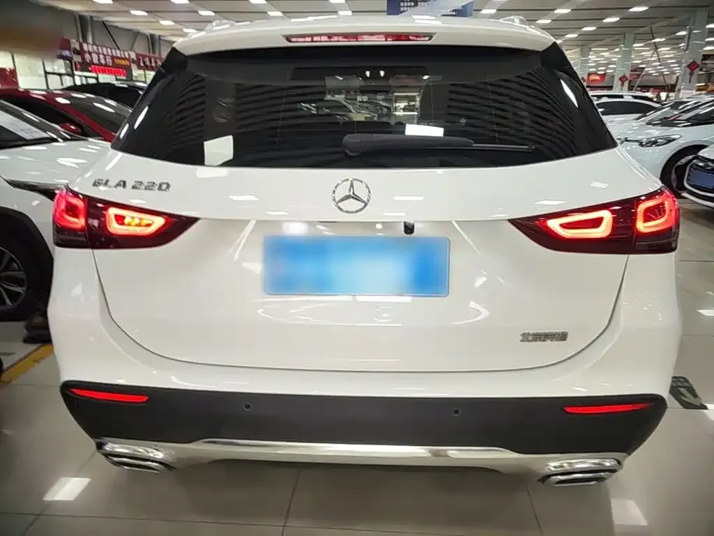 Mercedes-Benz GLA — фото 9