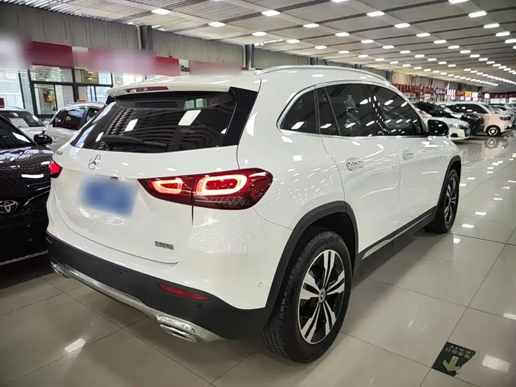 Mercedes-Benz GLA — фото 3