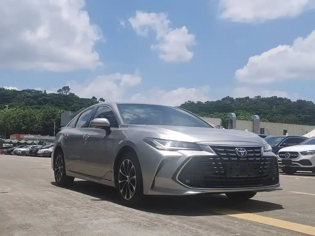 Toyota Avalon 2023 из CN, фото 3