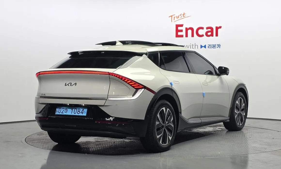 Kia EV6 — фото 6