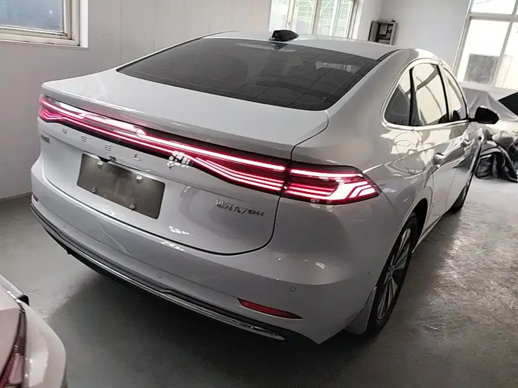 Geely 银河A7 EM — фото 10
