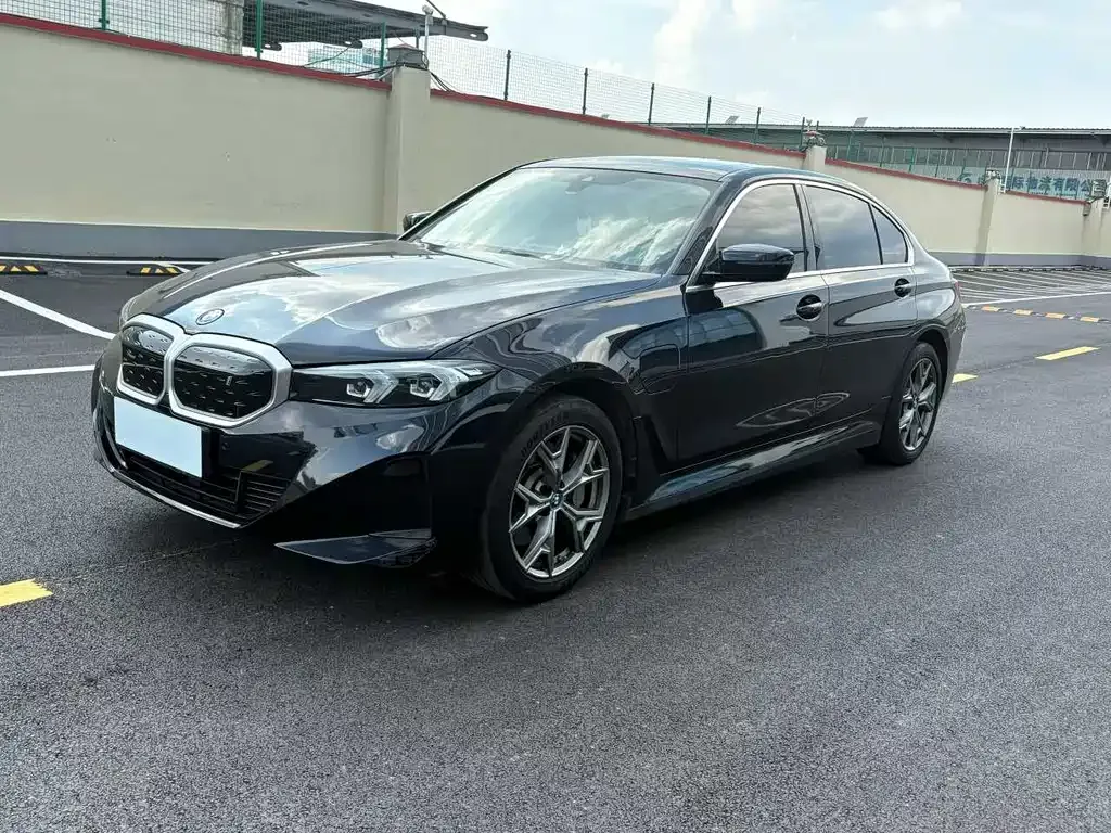 BMW i3 — фото 1