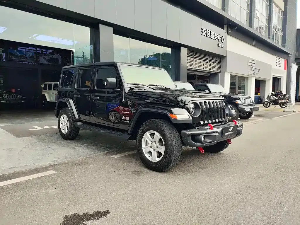 Jeep Wrangler 2021 из CN, фото 7