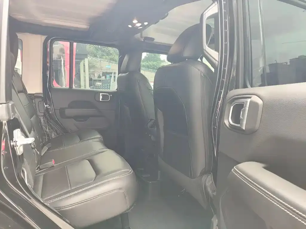 Jeep Wrangler 2021 из CN, фото 6
