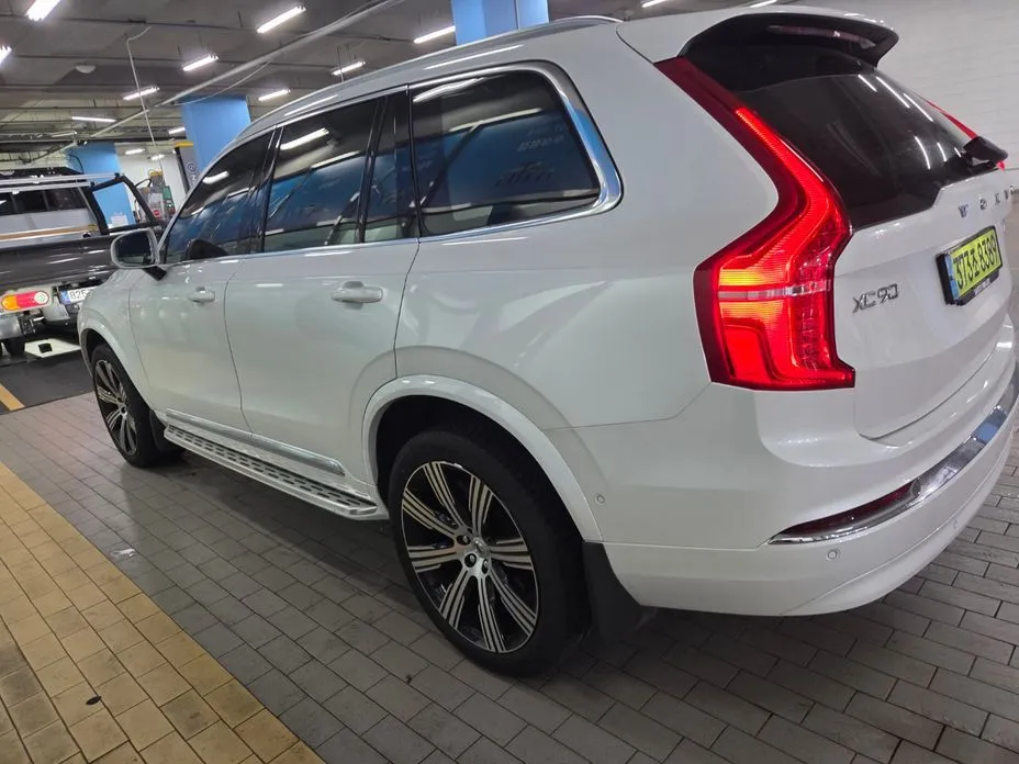 Volvo XC90 — фото 7