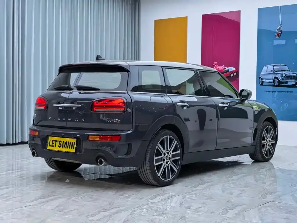 MINI Clubman — фото 2