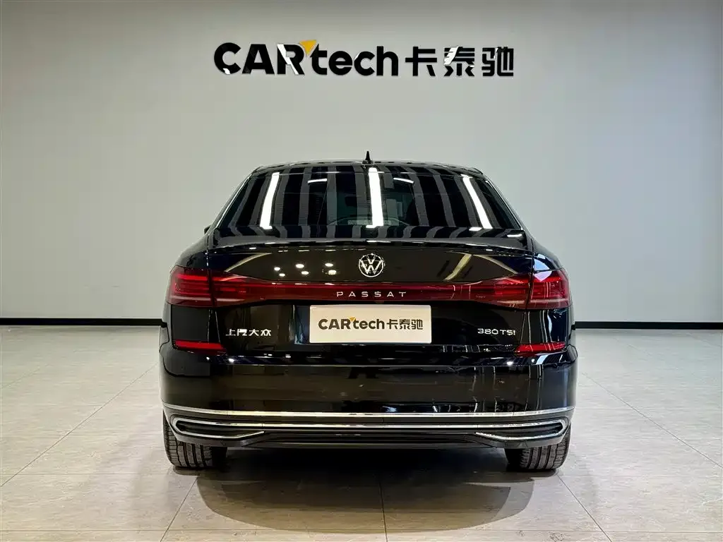 Volkswagen Passat — фото 8