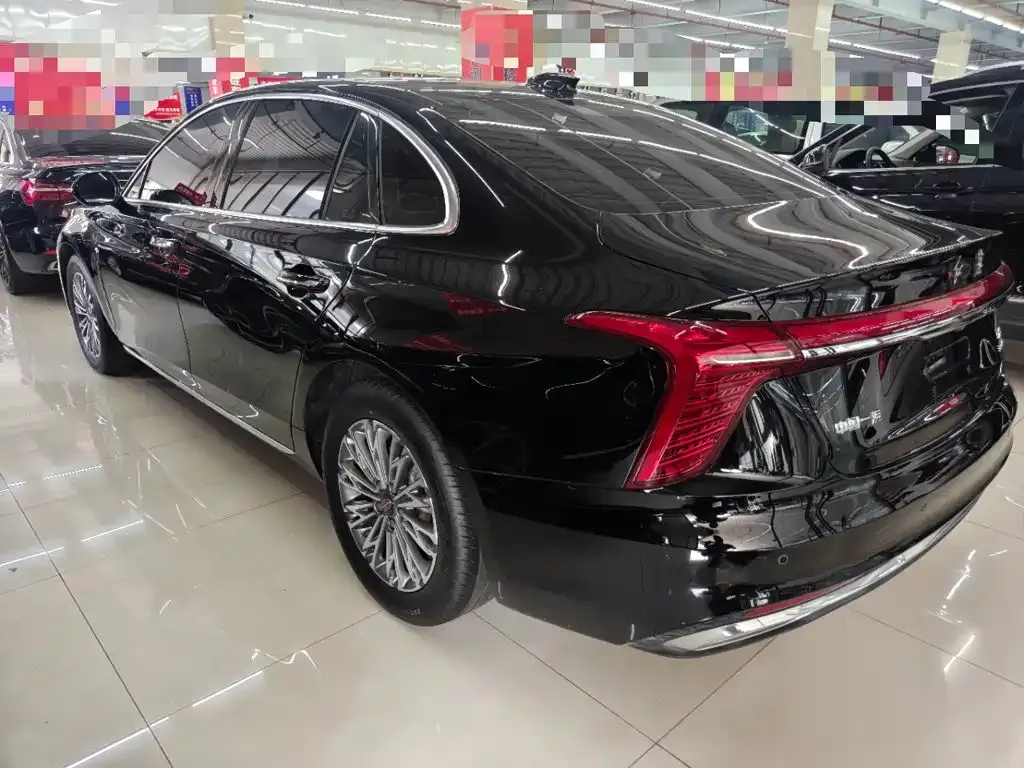 Hongqi H5 — фото 7