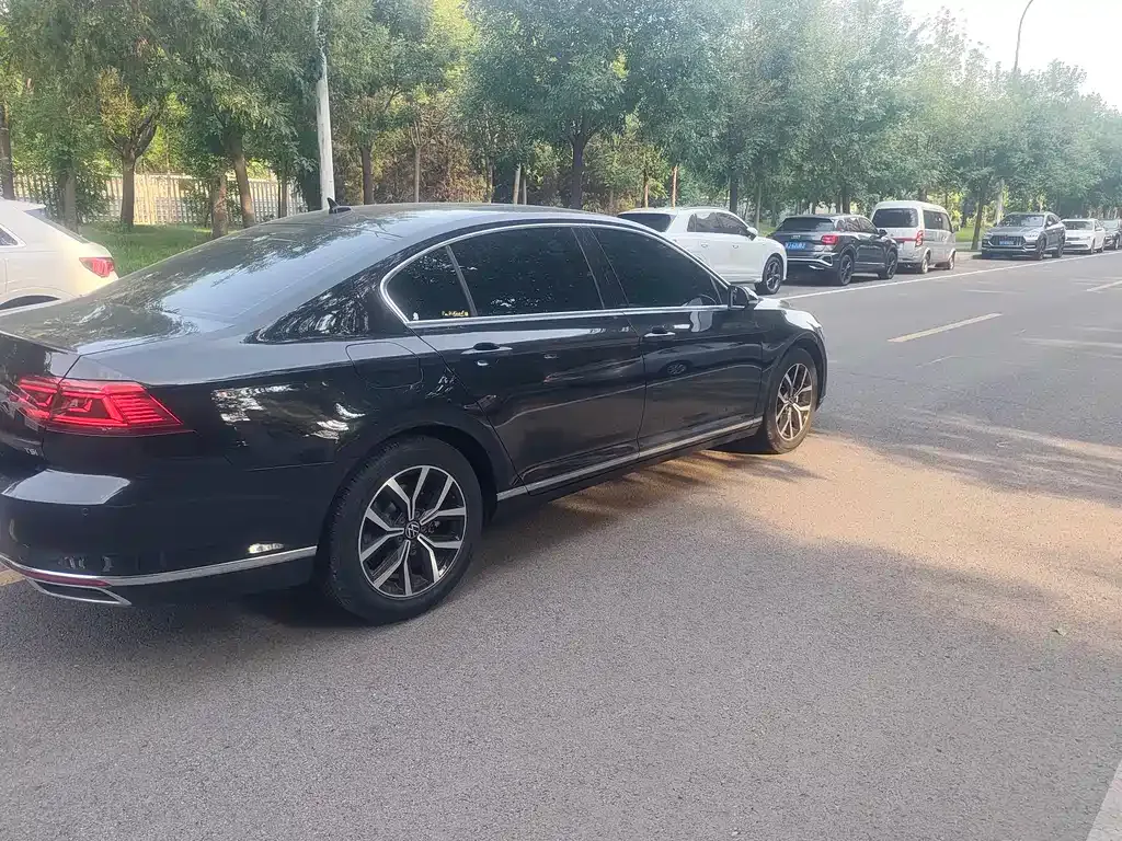 Volkswagen Magotan 2022 из CN, фото 7