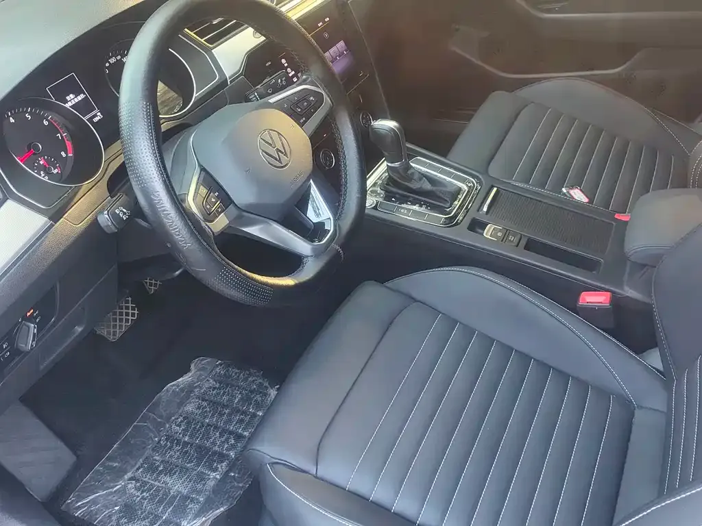 Volkswagen Magotan 2022 из CN, фото 6