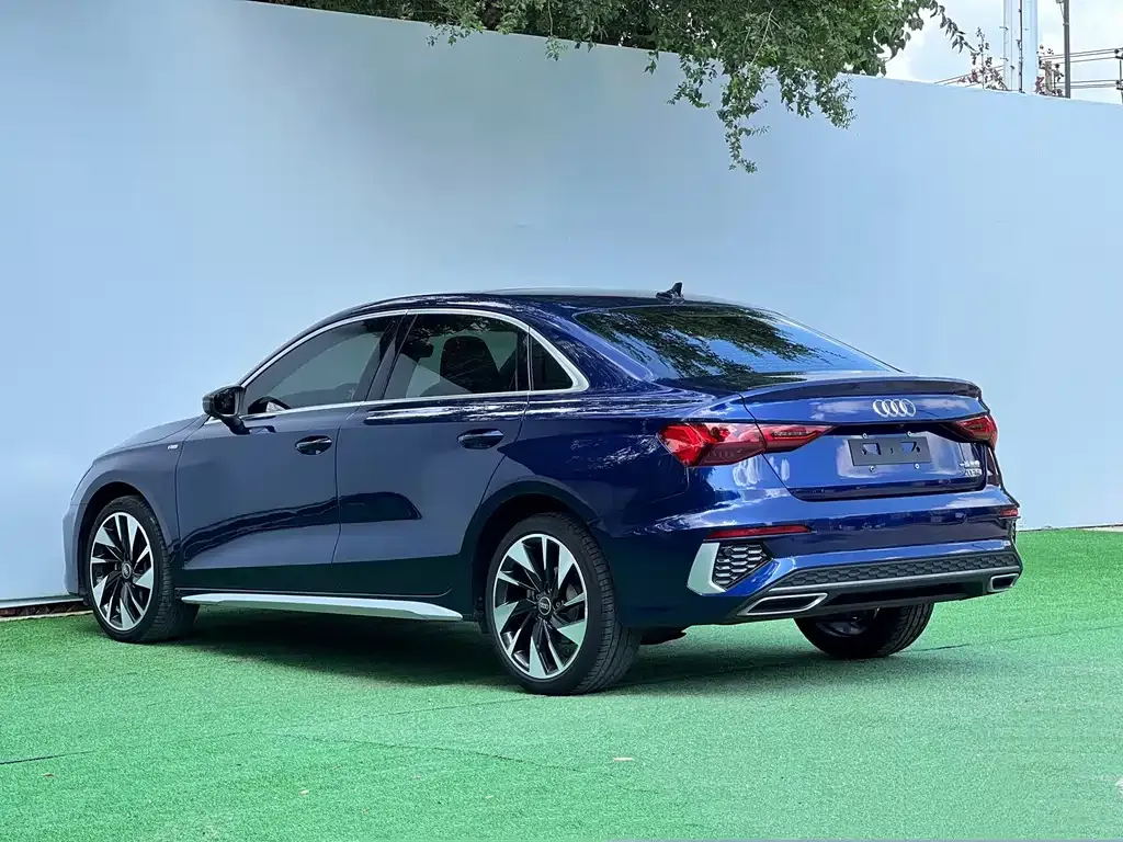 Audi A3 — фото 9