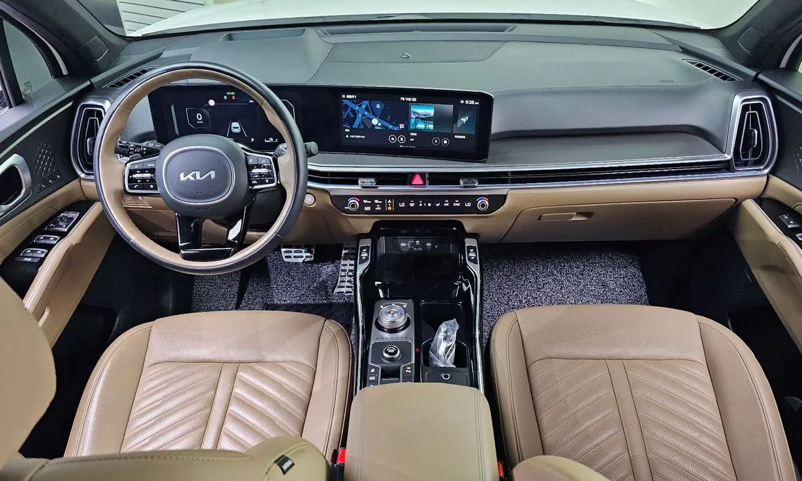 Kia Sorento — фото 8