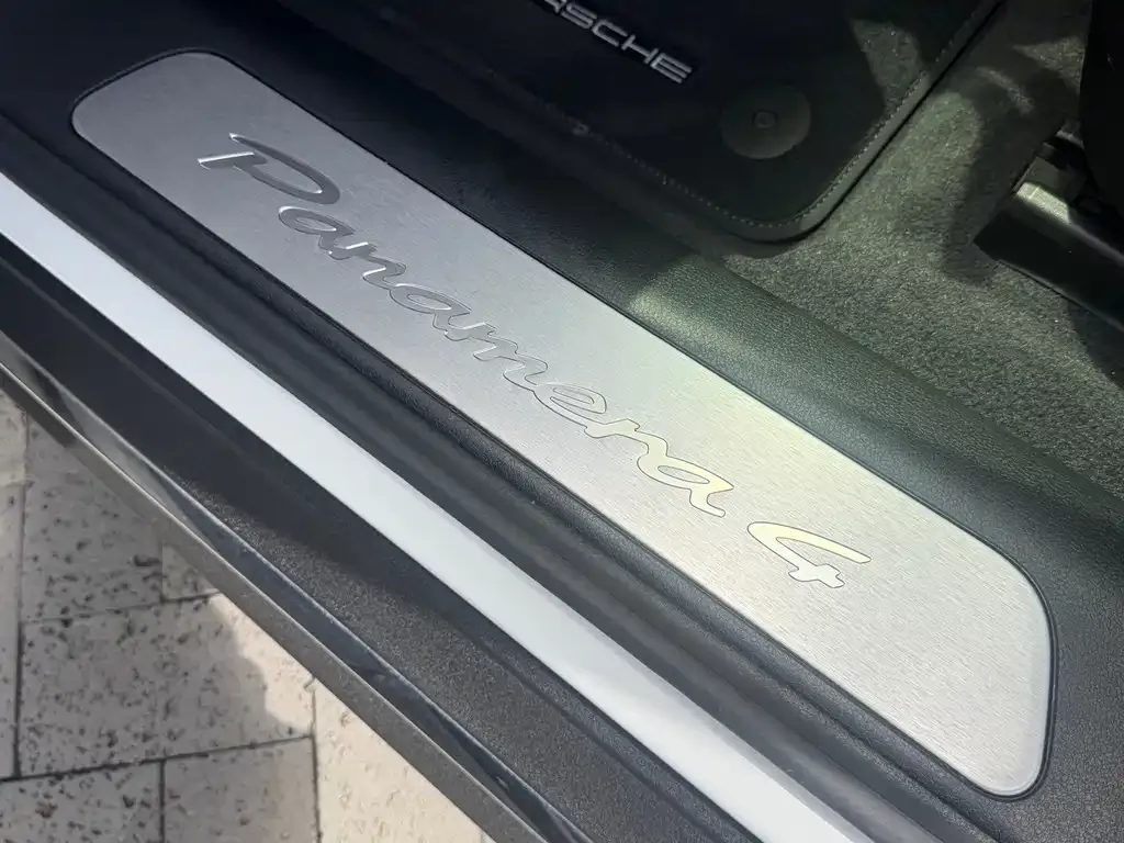 Porsche Panamera Hybrid — фото 8