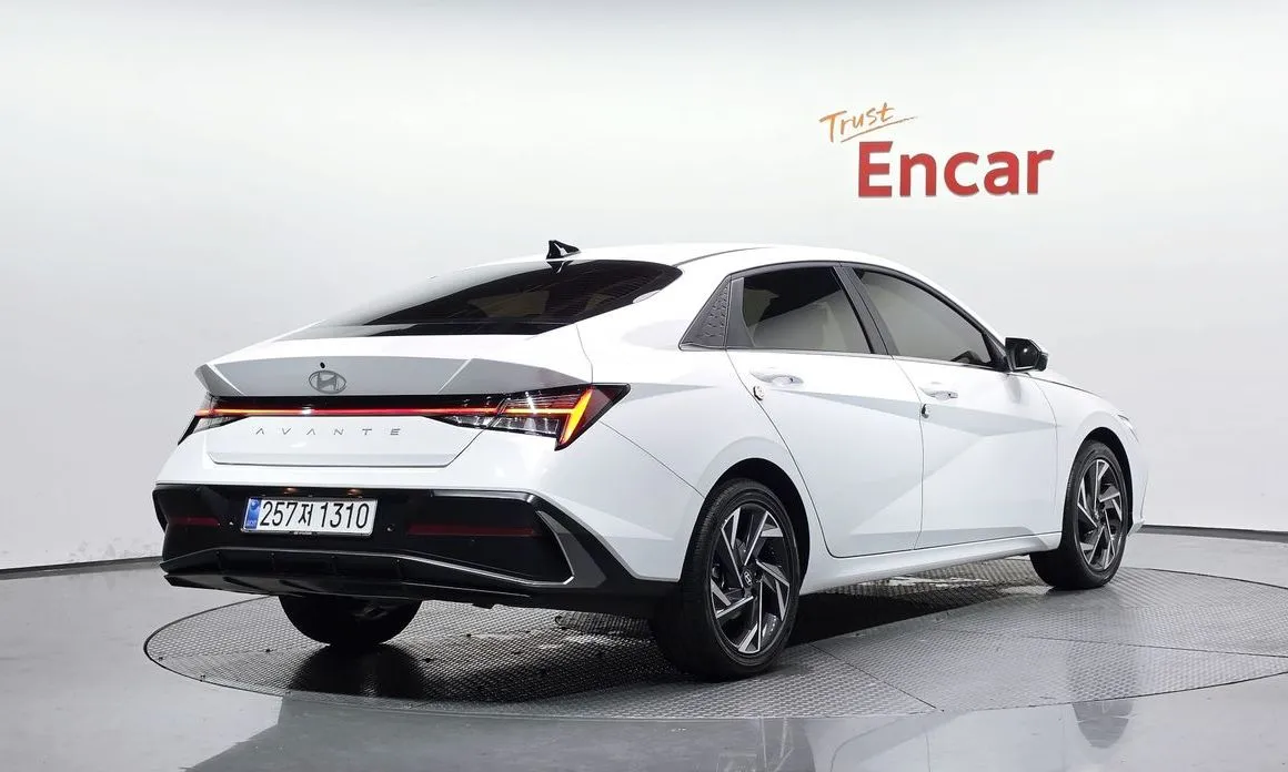 Hyundai AVANTE — фото 2