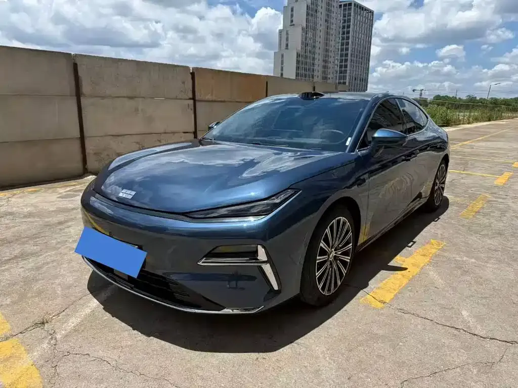 Geely Galaxy Xingyao 8