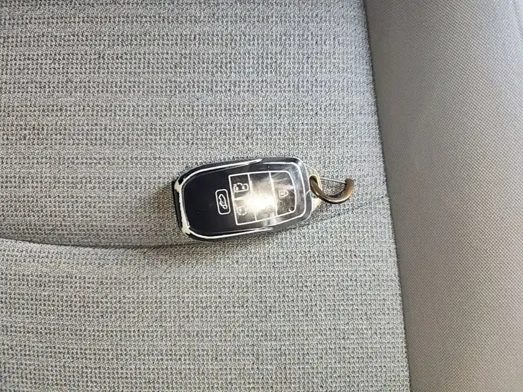 Toyota Sienna — фото 10